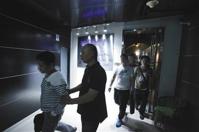海淀一培训机构借“保过”骗千余考生5000万